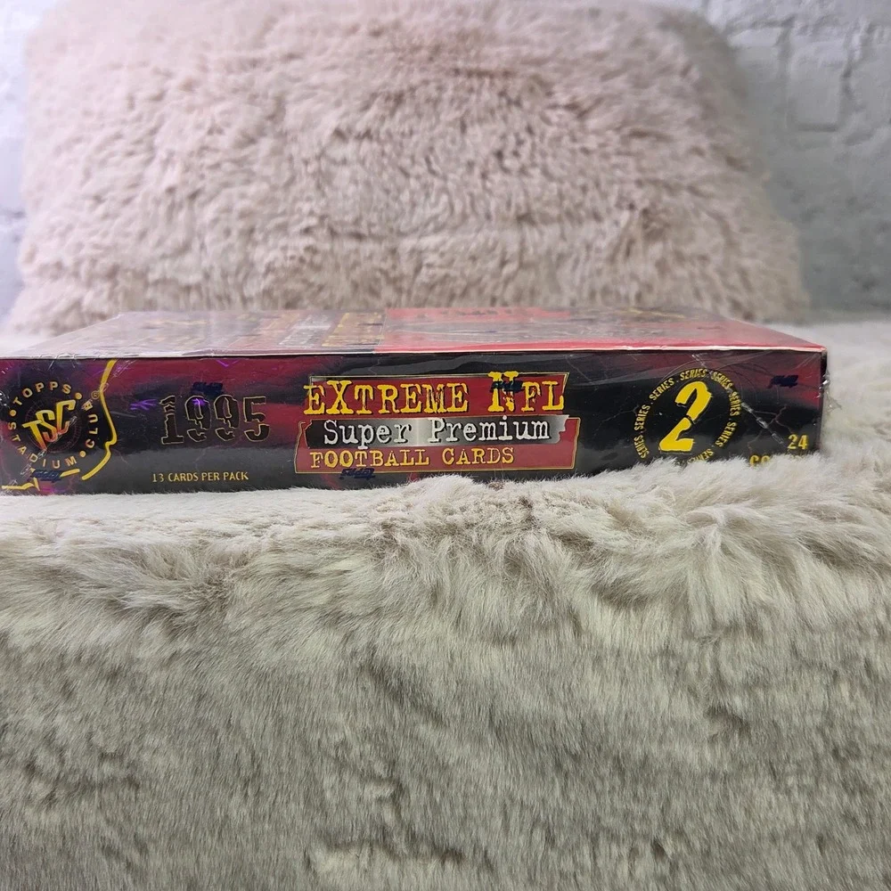1995 Topps Stadium Club Extreme NFL Super Premium Football Series 2 Box Sealed